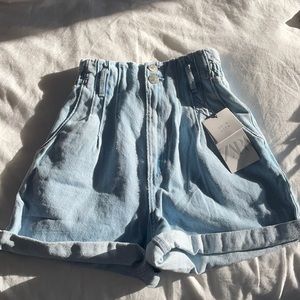 Zara Light washed denim jean shorts size 0
